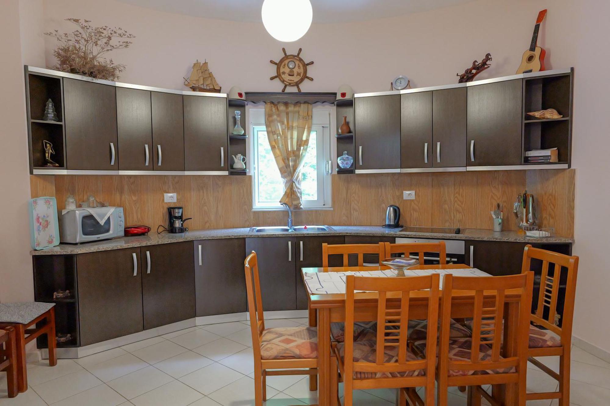 M Cako Villa *